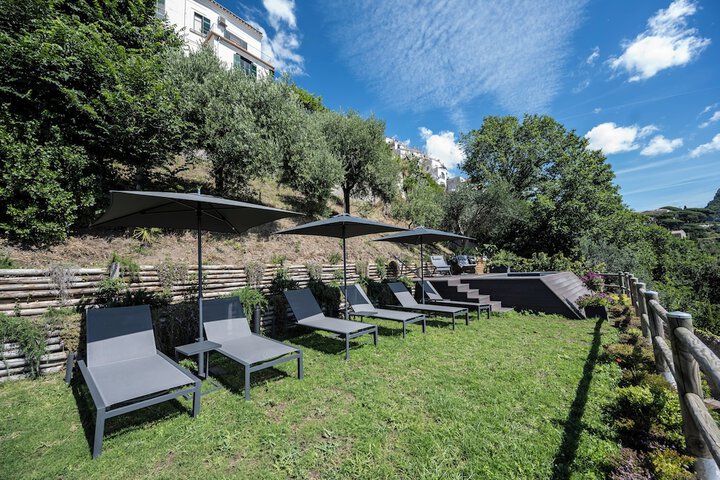 Sundeck 56 of 64