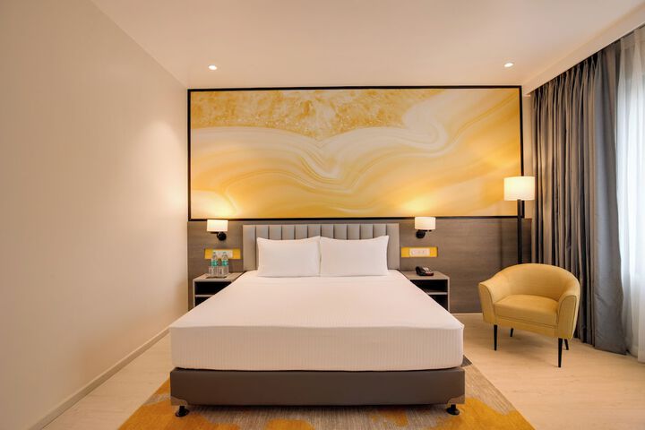 Room 27 of 70