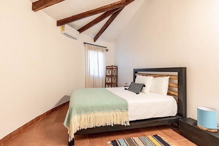 Room 10 of 70