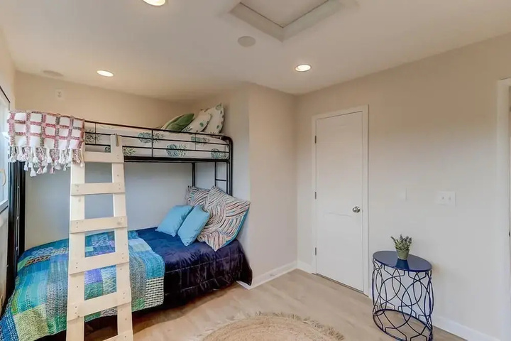 Room 2 of 14