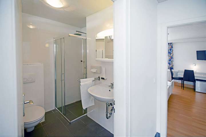 Room 19 of 25