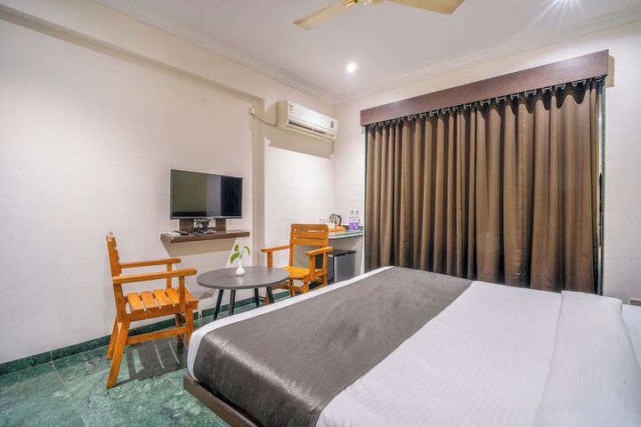 Room 42 of 94