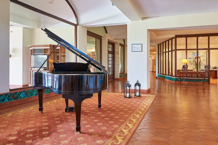 Lobby Entry