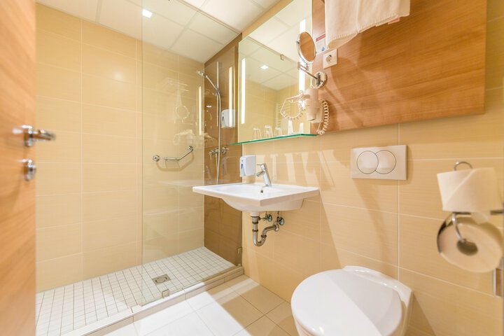 Clean Restrooms