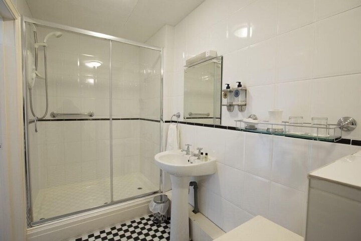 Clean Restrooms