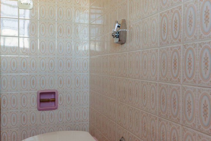 Room 15 of 18