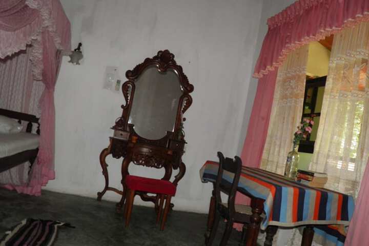 Room 11 of 49