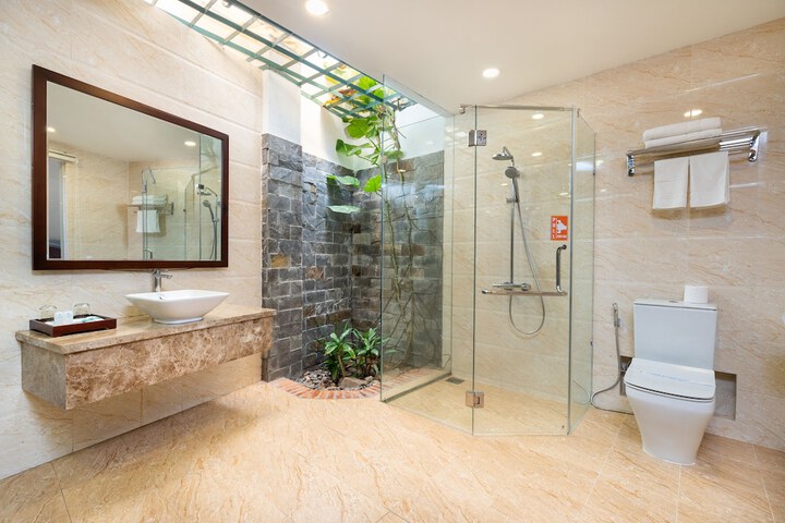 Room 87 of 149