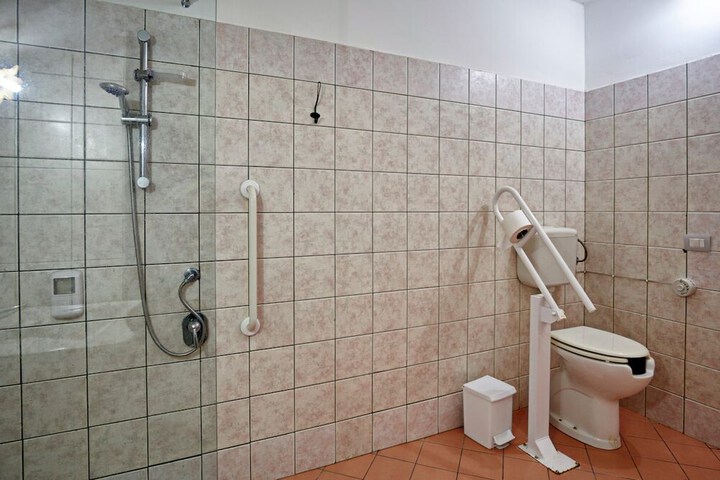 Room 44 of 91