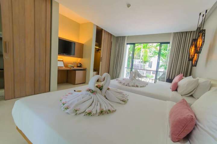 Room 10 of 51