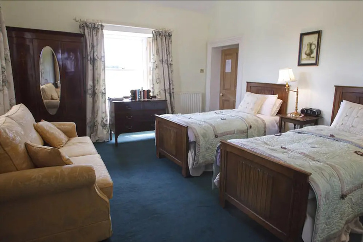 guest_rooms