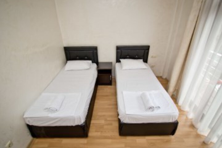 Room 85 of 93