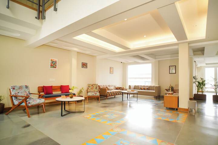 Hotel Interior 8 of 22