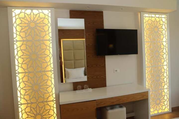 Room 21 of 41