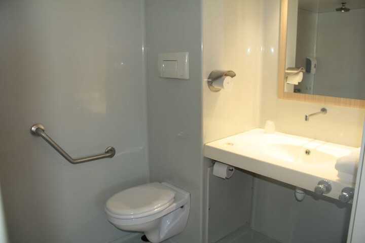 Room 9 of 23