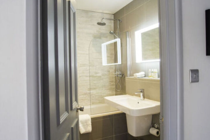 Photo 8