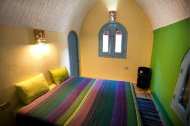 Room 25 of 29