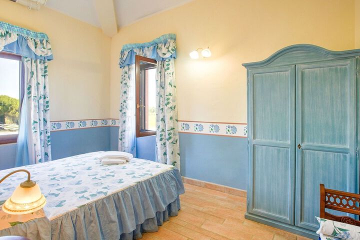 Room 10 of 181