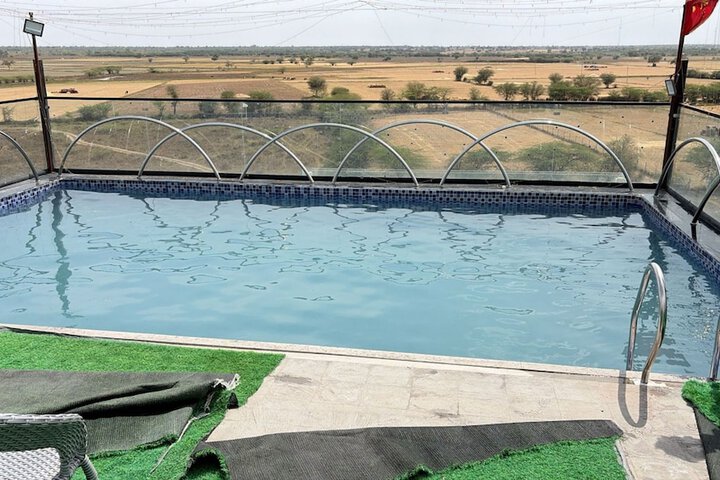 Pool 27 of 44