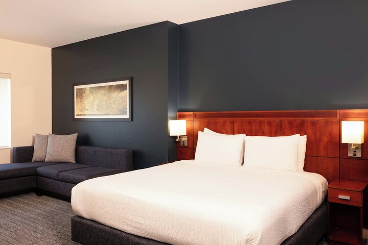 Room 14 of 72
