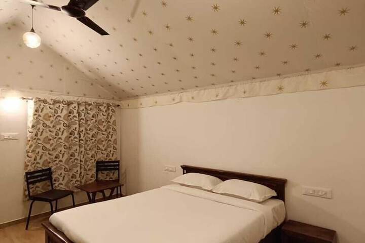 Room 21 of 45