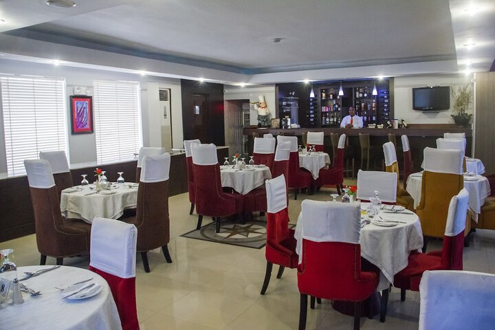 Dining 126 of 155
