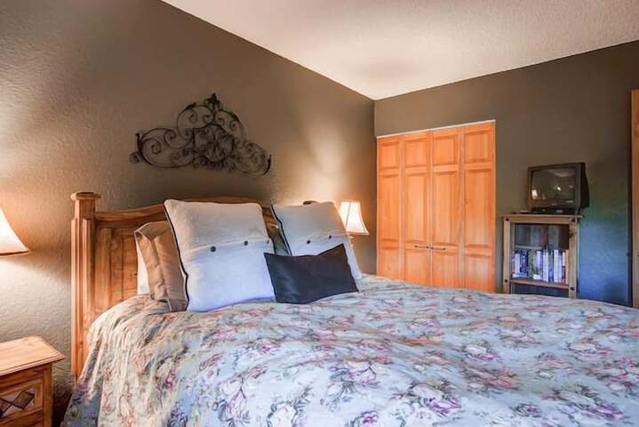 Room 26 of 155