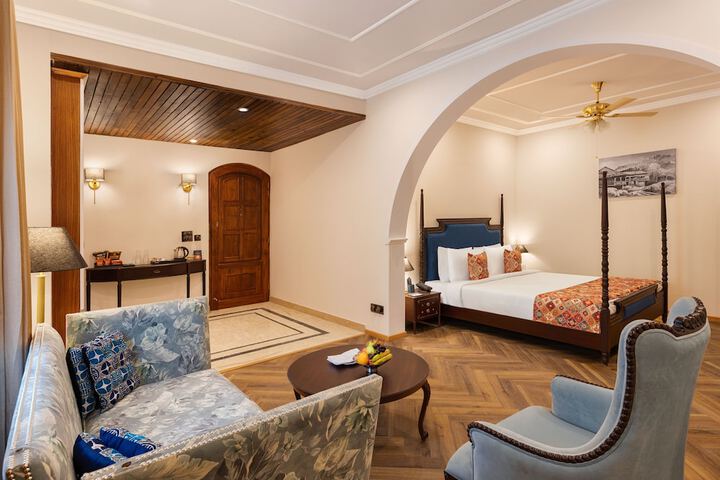 Room 3 of 18