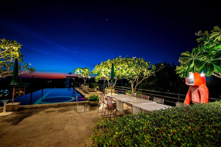 Pools & Facilities