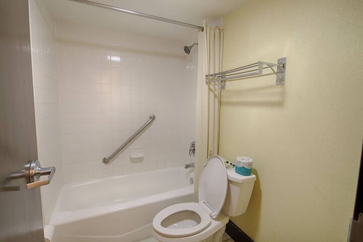 Hotel 8 of 87