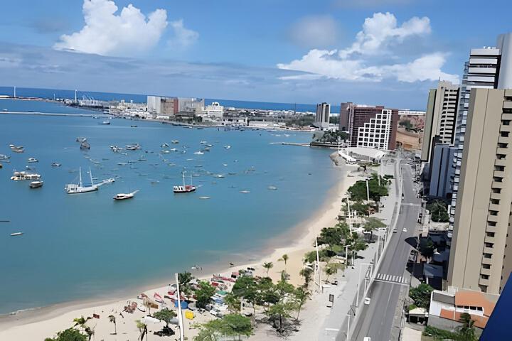 Lindo FLAT beira-mar vista mar.