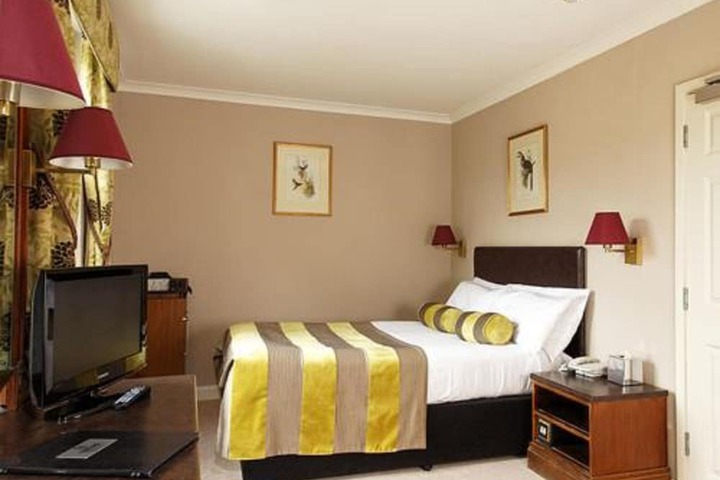 Room 5 of 49