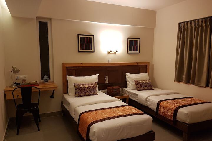 Room 14 of 50