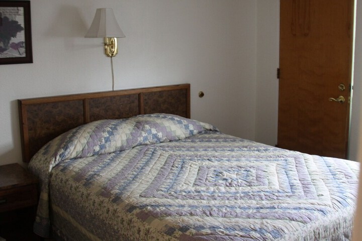 Room 6 of 34