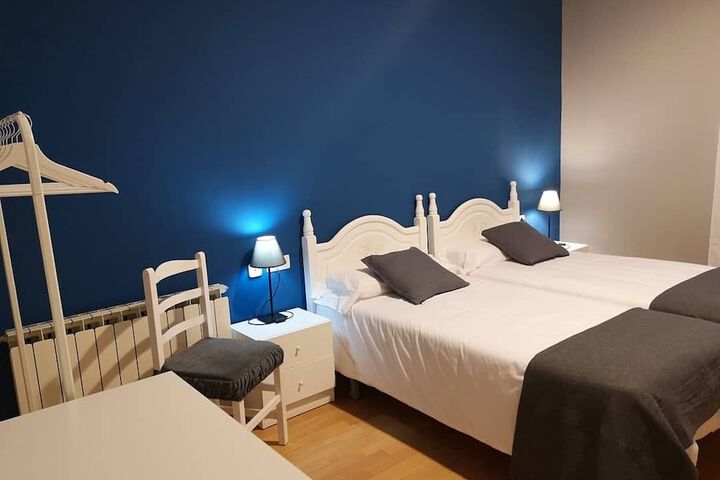 Room 5 of 20