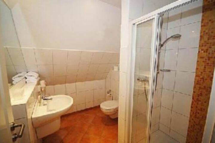 General 22 of 34