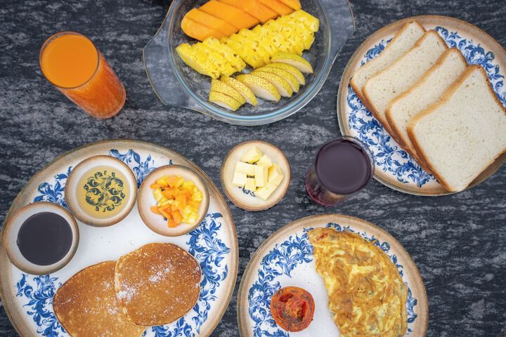 Breakfast/Coffee Service 40 of 71