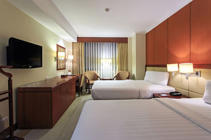 Room 15 of 77