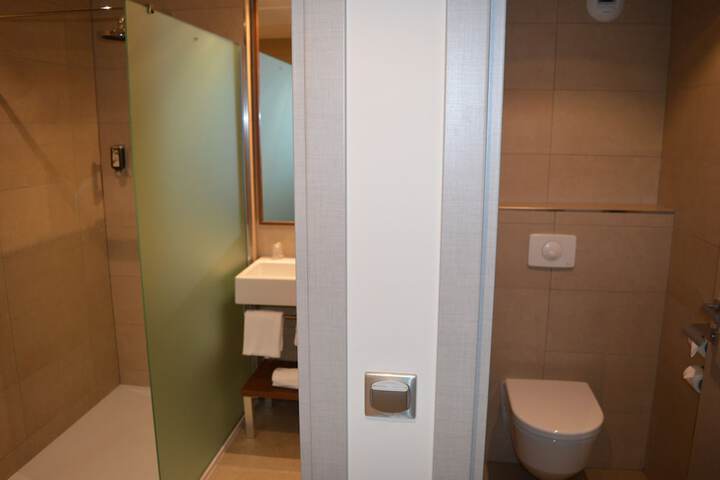 Room 38 of 58