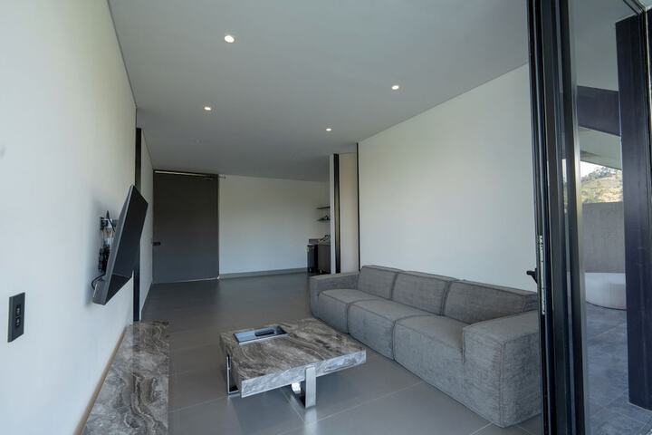 Room 72 of 159