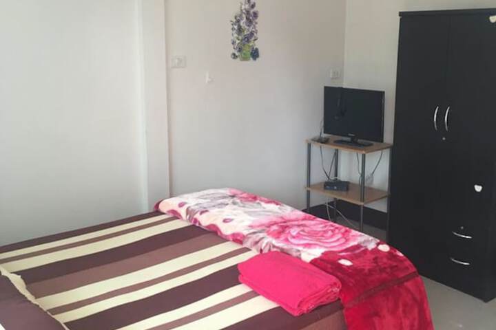 Room 2 of 11