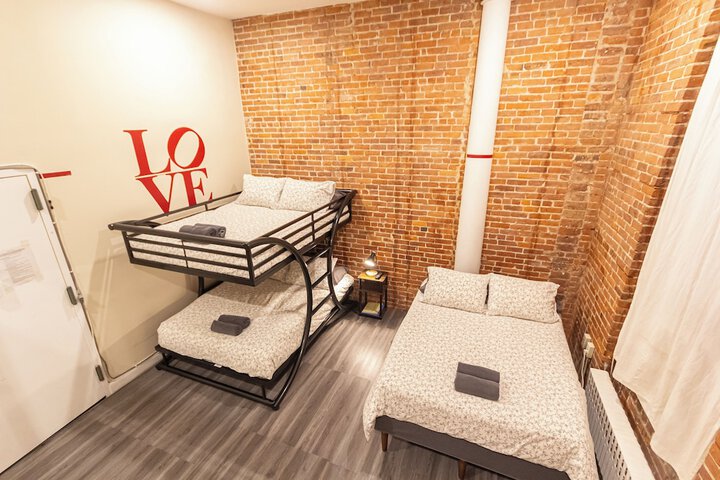 Room 68 of 125