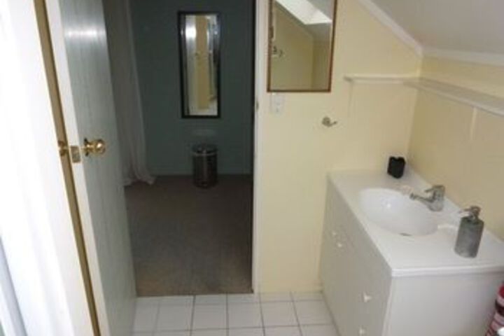 Room 12 of 51