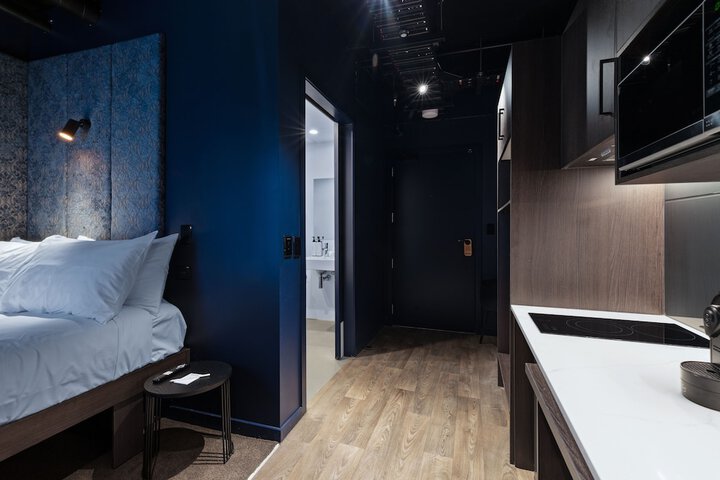Room 18 of 45