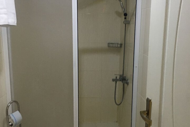 Room 62 of 104