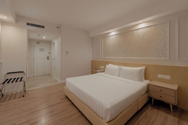 Room 19 of 78