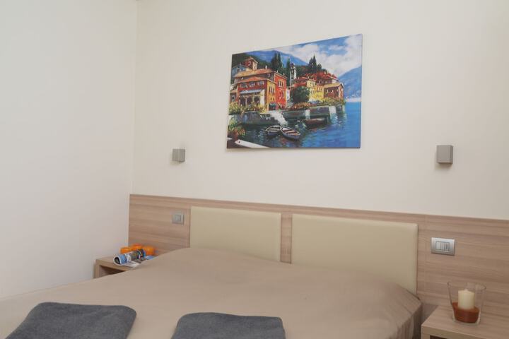 Room 11 of 59