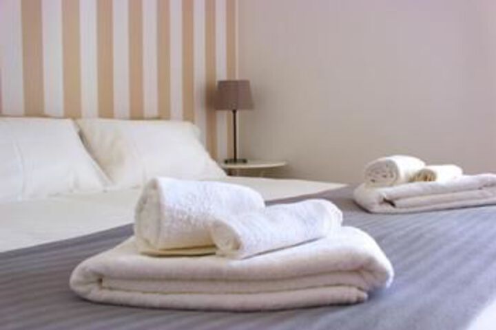 Room 3 of 18