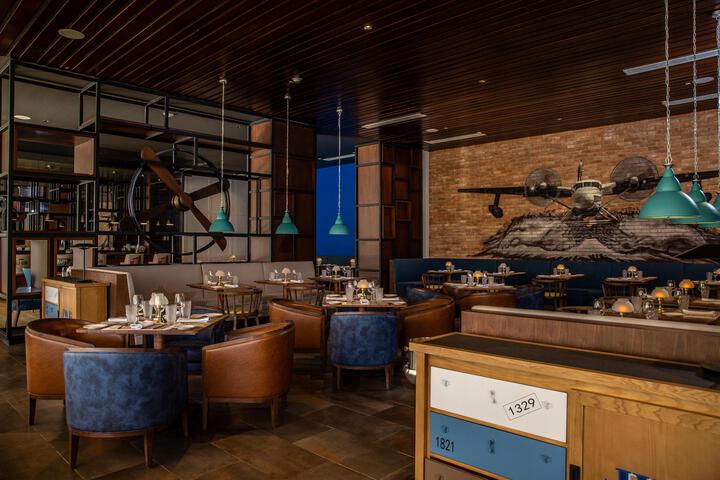 Dining 2 of 41