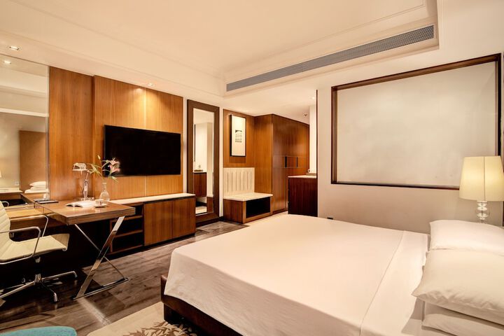 Room 21 of 104